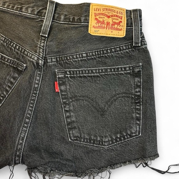 Levi’s 501 Black Cutoff Daisy Dukes – Approx Size 26 - Picture 8 of 8